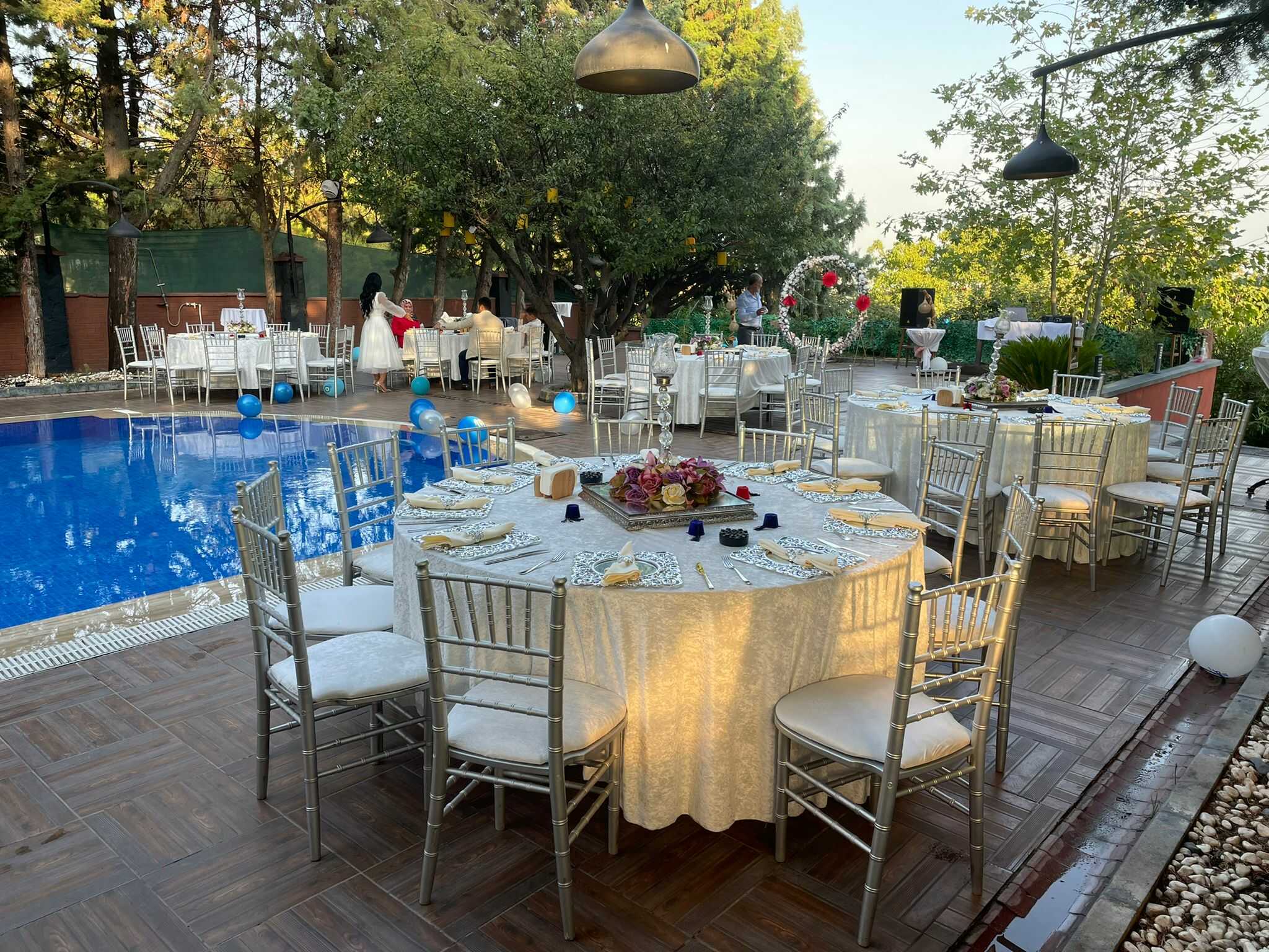 Gümüş Napolyon Sandalye Kiralama