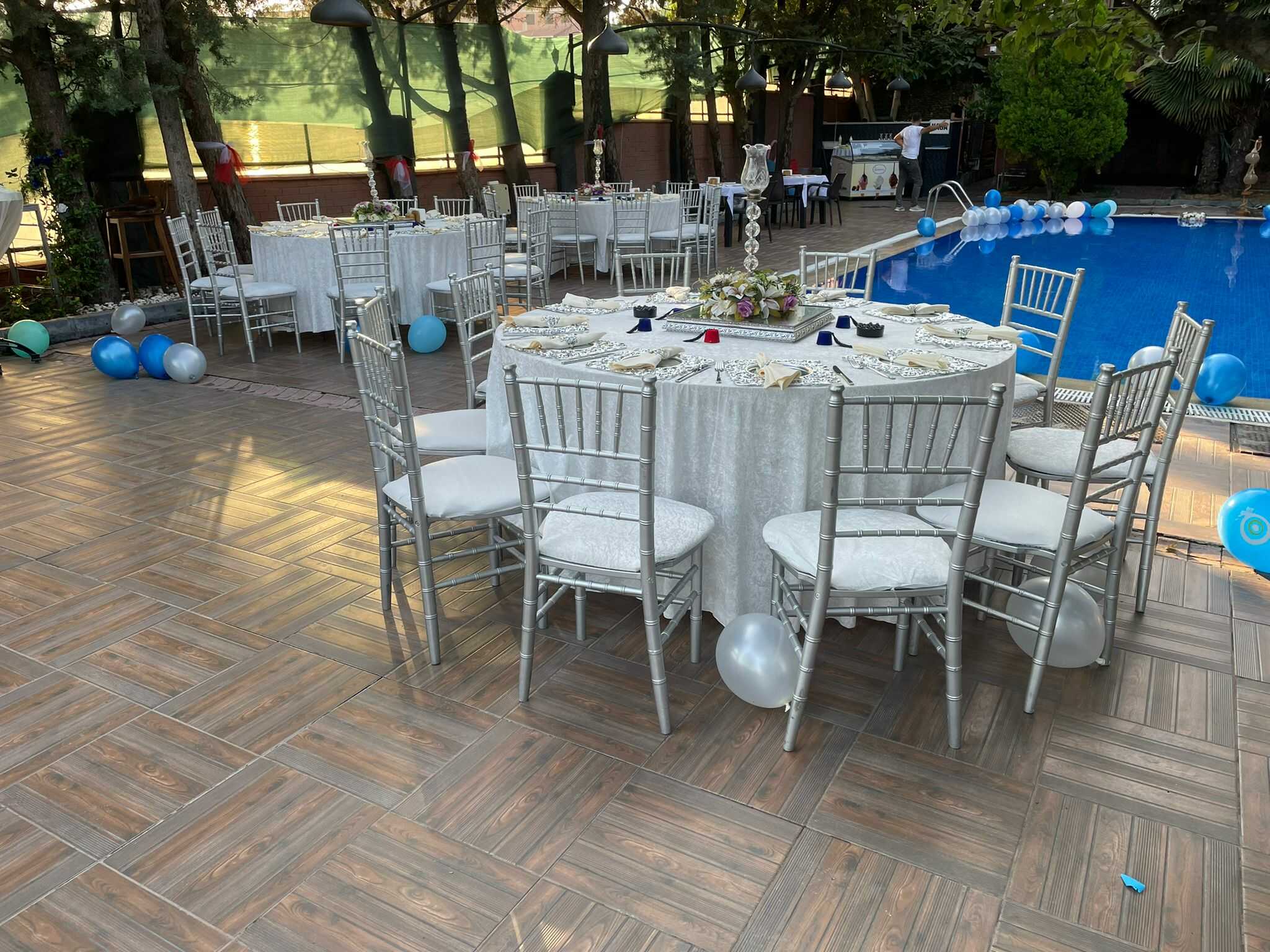 g&uuml;m&uuml;s napolyon sandalye kiralama