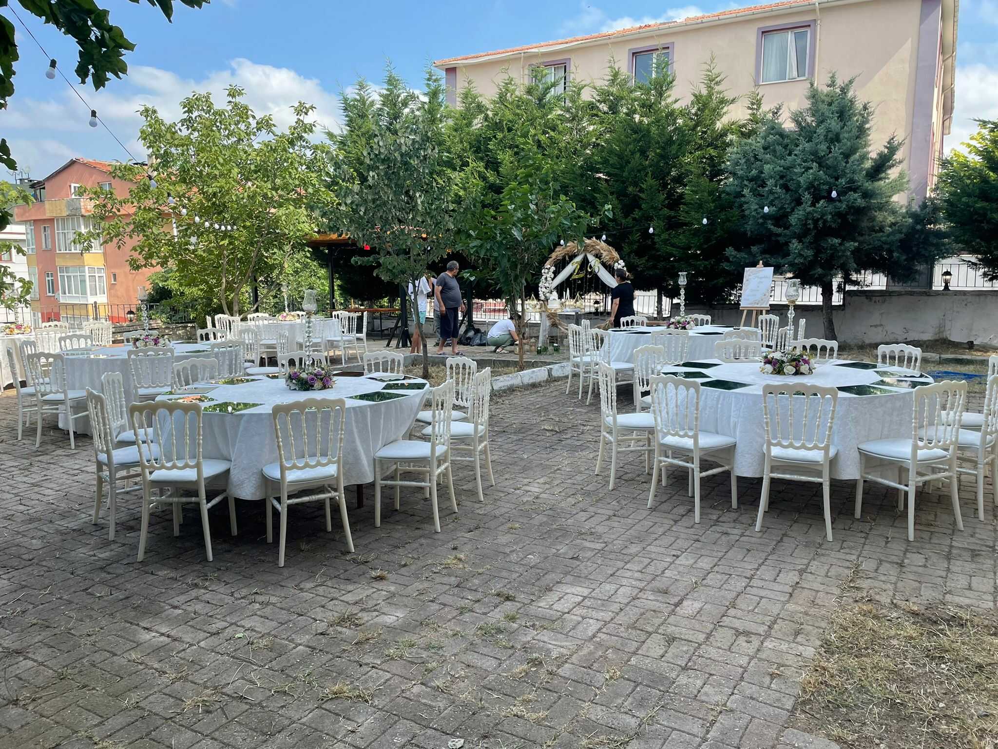 gold napolyon sandalye kiralama